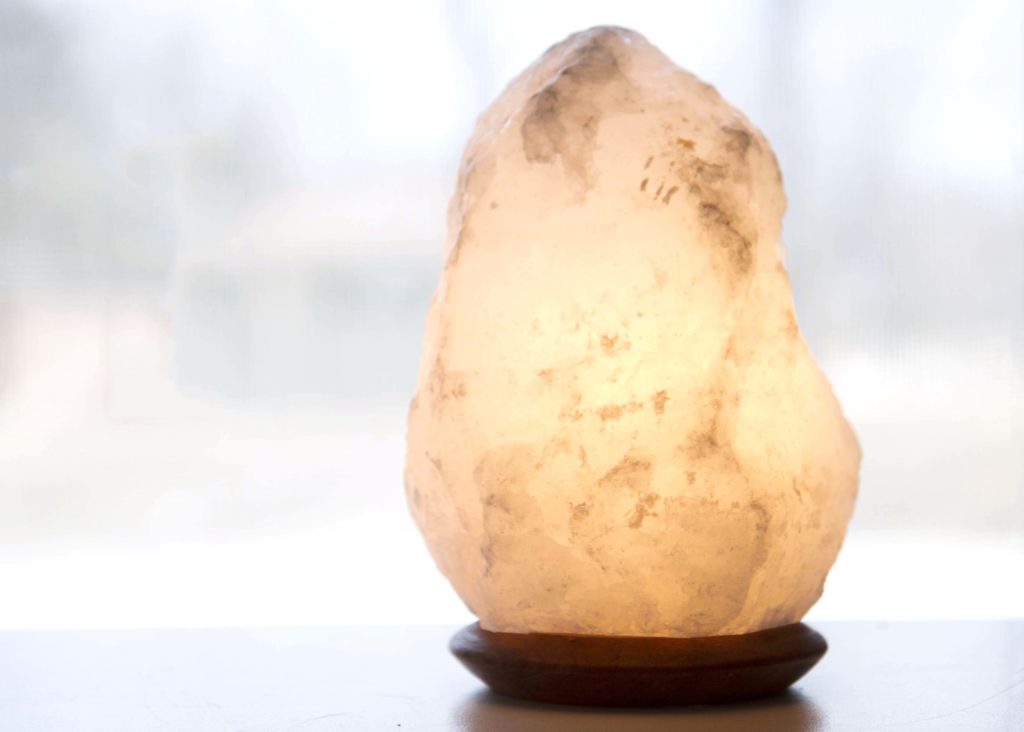 So Well Made White Himalayan Salt Lamp